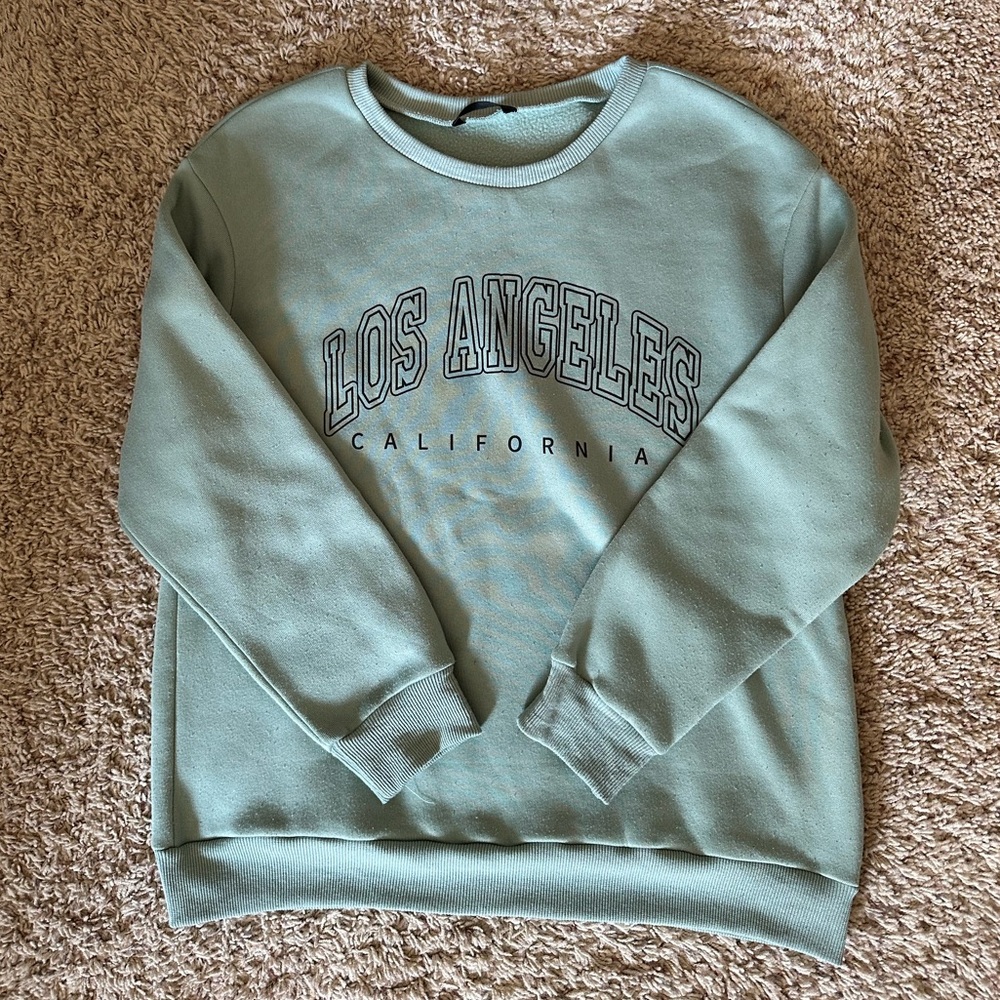 Women’s SHEIN Oversized Light Green Fleece Sweatshirt M
